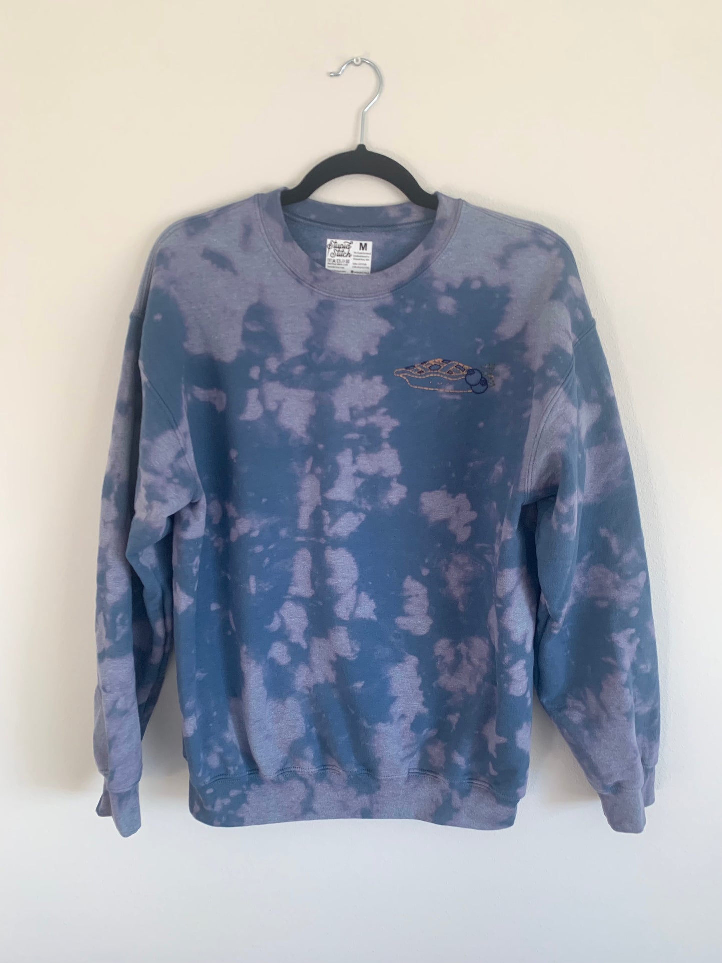 Handmade Blueberry Pie Sweater – Cozy Knit Pullover with Cottagecore Dessert-Inspired Design