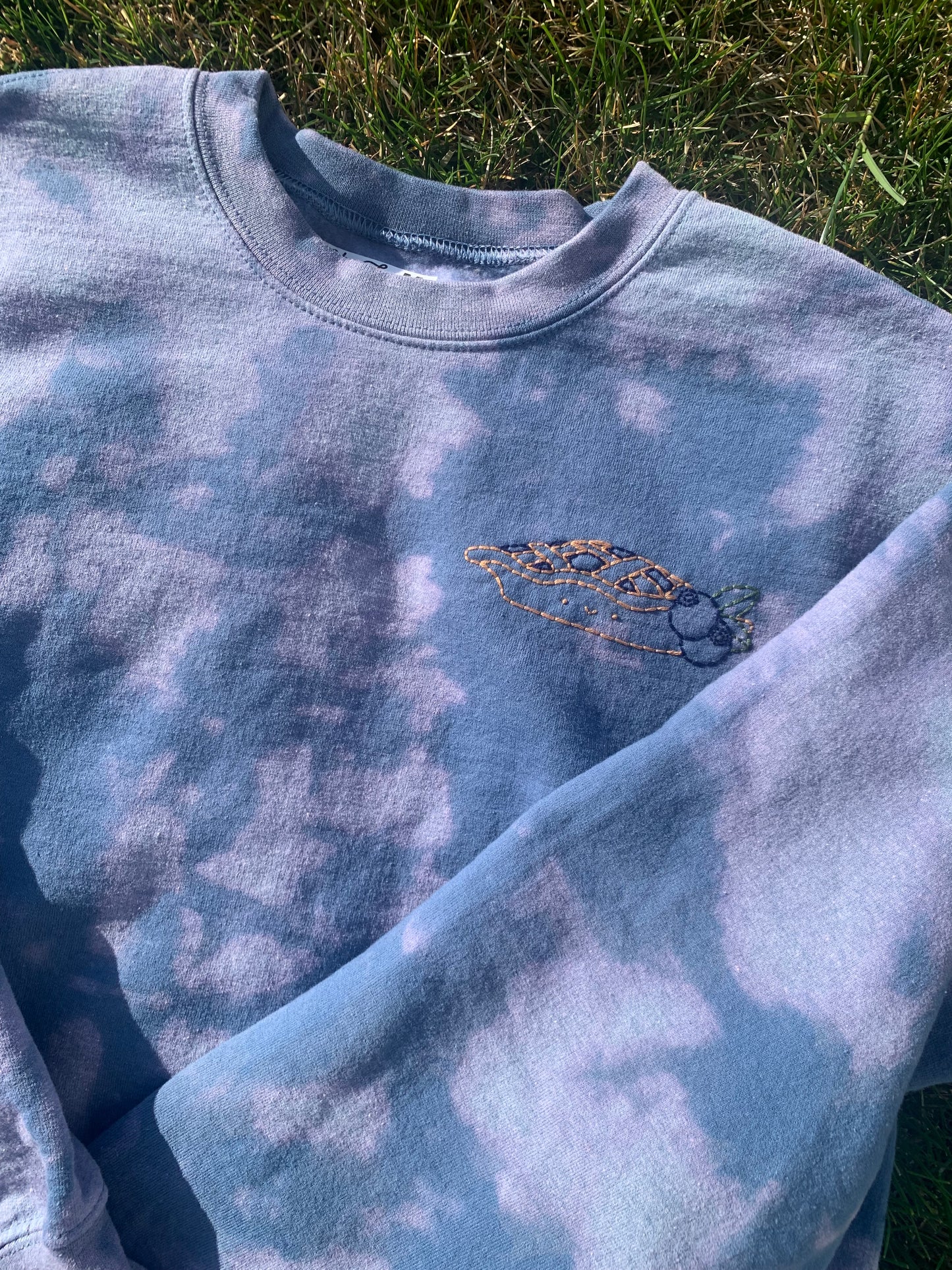 Handmade Blueberry Pie Sweater – Cozy Knit Pullover with Cottagecore Dessert-Inspired Design